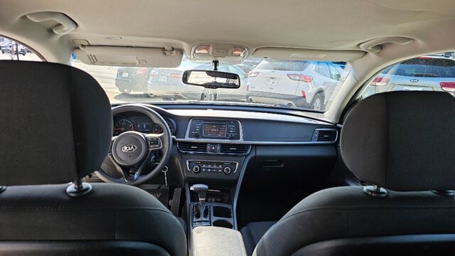 2017 Kia Optima in Cartersville, GA 30120 - 18107813 9