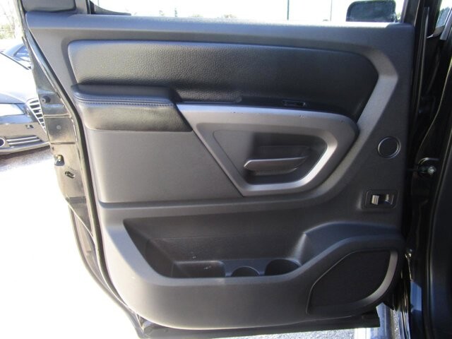 2015 Nissan Titan in Tampa, FL 33604-6914 - 18107816 19
