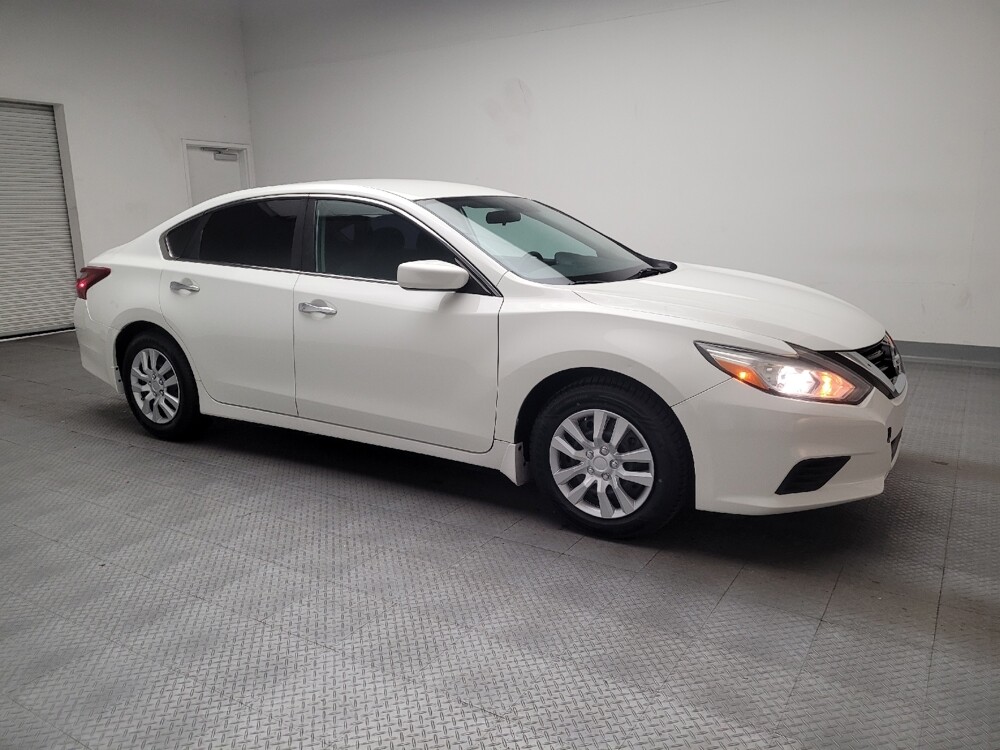2018 Nissan Altima in Bakersfield, CA 93309 - 18107823 11