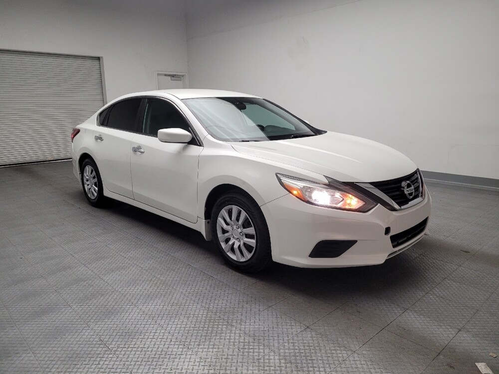 2018 Nissan Altima in Bakersfield, CA 93309 - 18107823 13