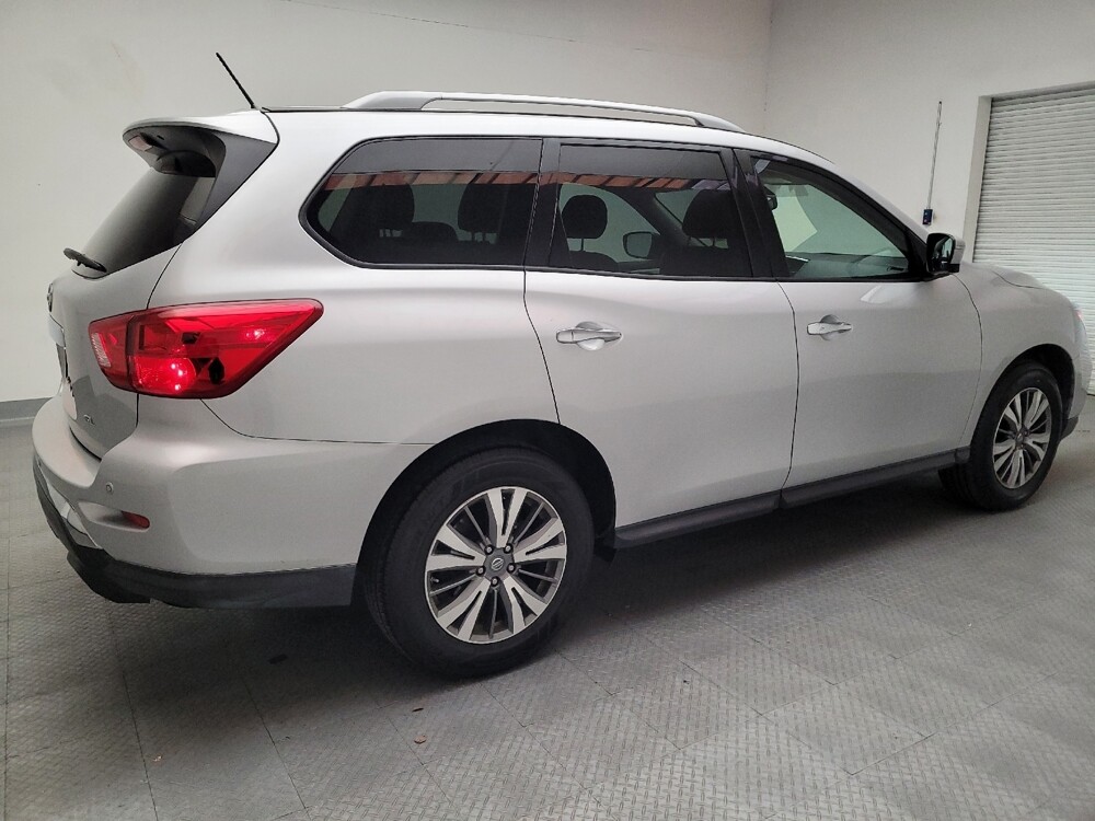 2018 Nissan Pathfinder in Downey, CA 90241 - 18107826 10