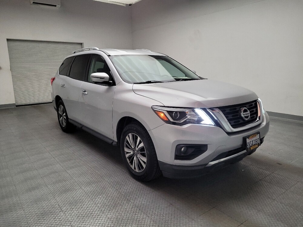 2018 Nissan Pathfinder in Downey, CA 90241 - 18107826 13