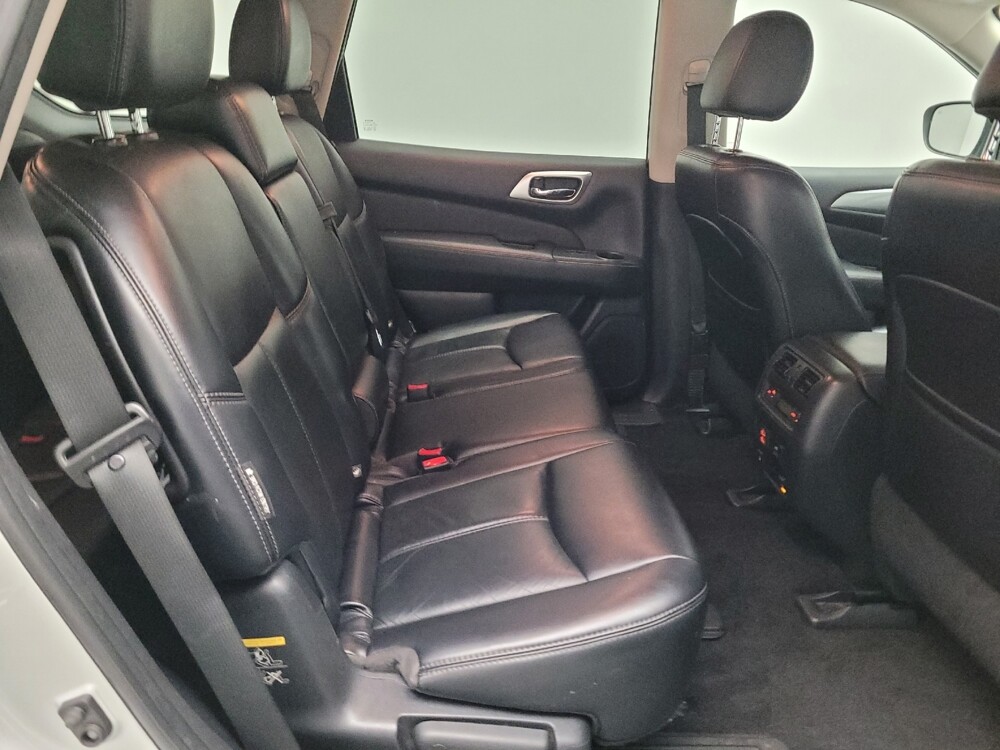 2018 Nissan Pathfinder in Downey, CA 90241 - 18107826 19