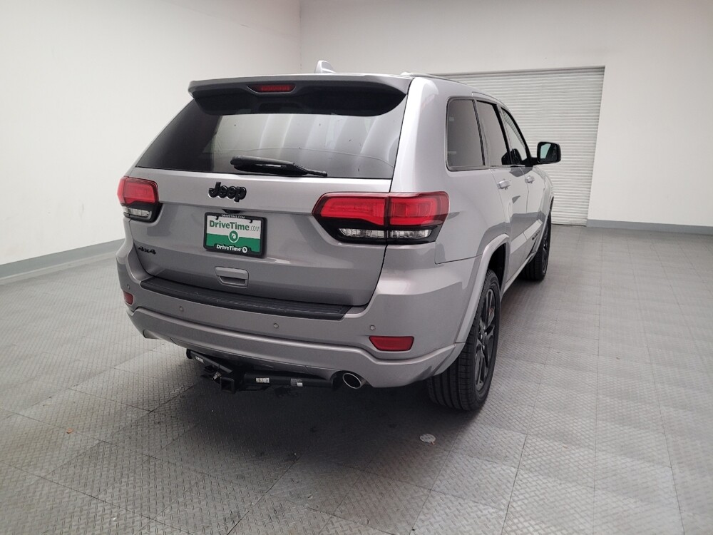 2019 Jeep Grand Cherokee in Montclair, CA 91763 - 18107830 7