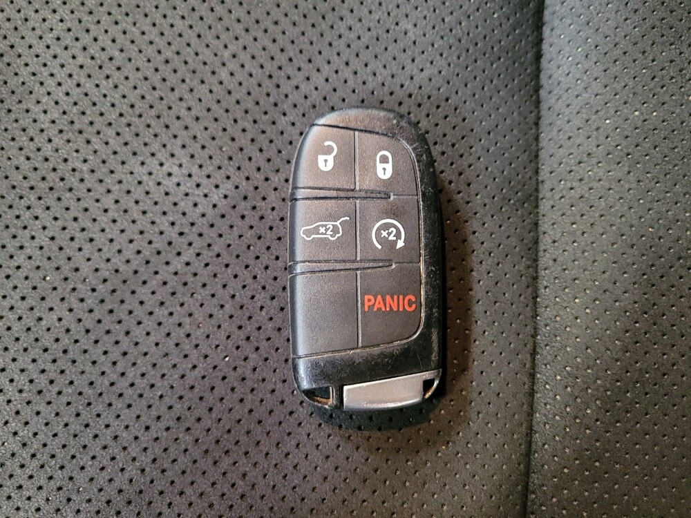 2019 Jeep Grand Cherokee in Montclair, CA 91763 - 18107830 32