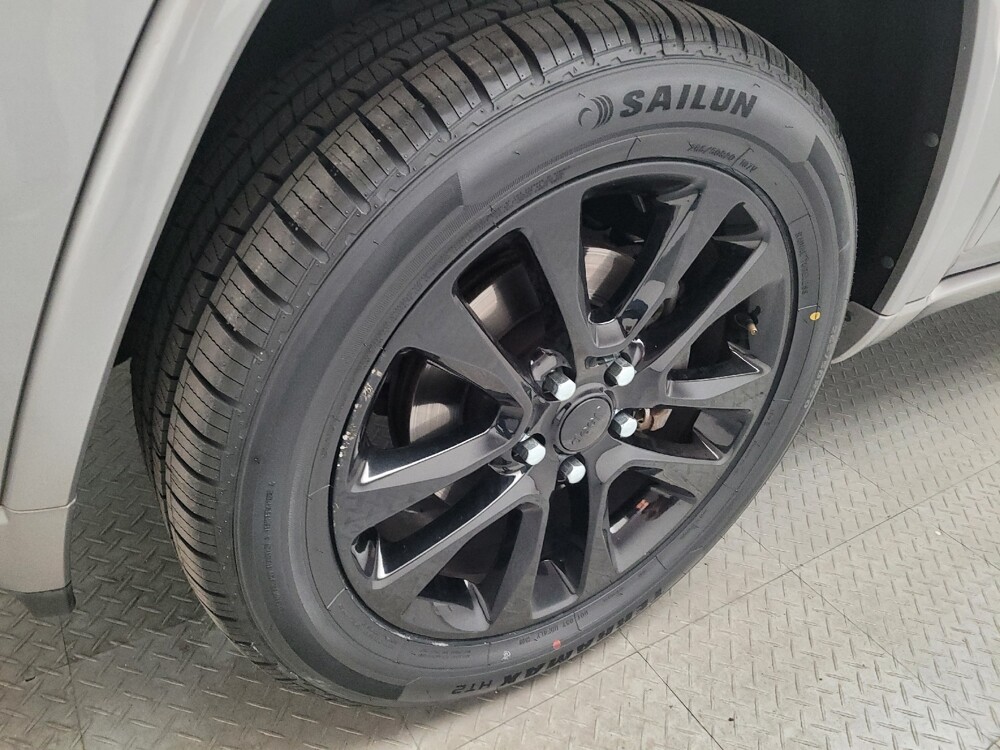 2019 Jeep Grand Cherokee in Montclair, CA 91763 - 18107830 31