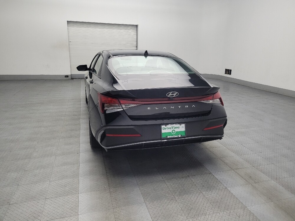 2024 Hyundai Elantra in Morrow, GA 30260 - 18107833 6