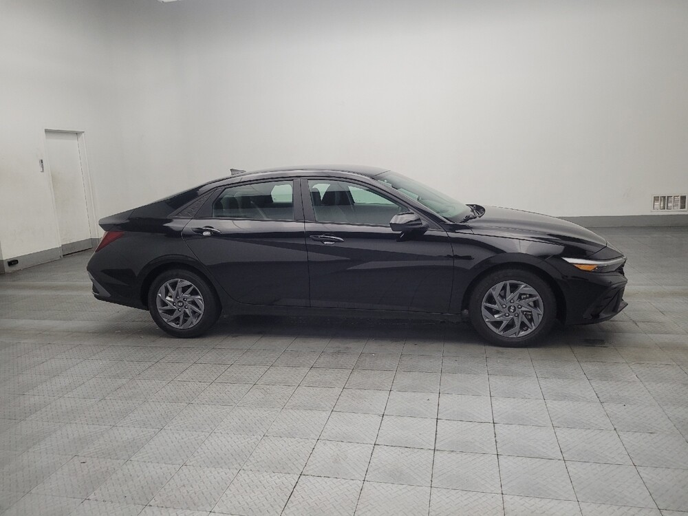 2024 Hyundai Elantra in Morrow, GA 30260 - 18107833 11