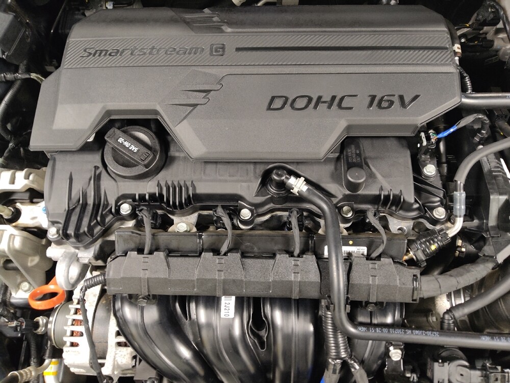 2024 Hyundai Elantra in Morrow, GA 30260 - 18107833 30