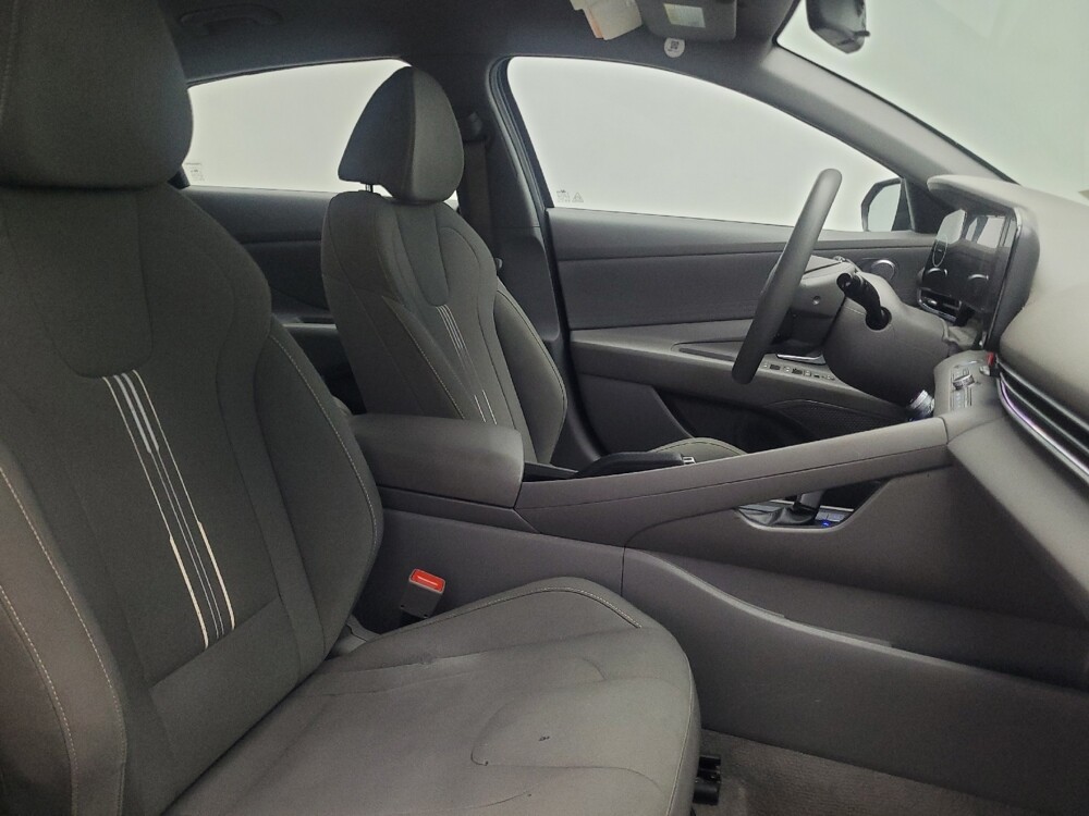 2024 Hyundai Elantra in Morrow, GA 30260 - 18107833 21