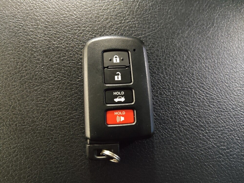 2017 Toyota Camry in Morrow, GA 30260 - 18107836 32