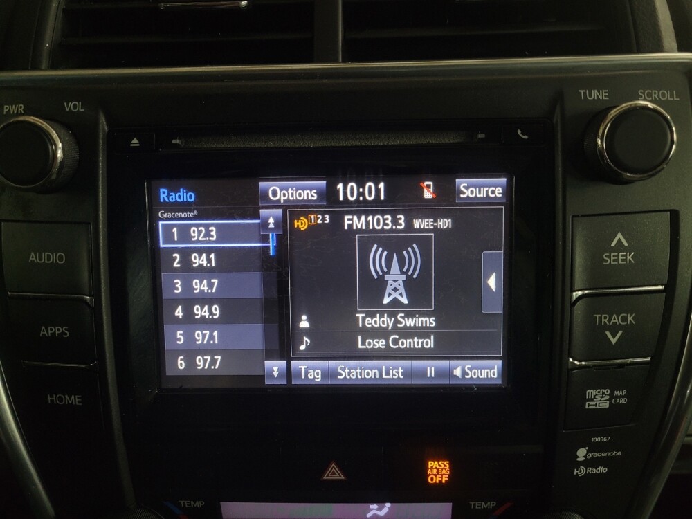 2015 Toyota Camry in Knoxville, TN 37923 - 18107838 25