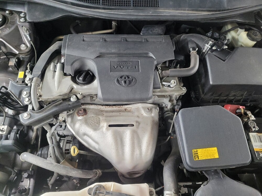 2015 Toyota Camry in Knoxville, TN 37923 - 18107838 30