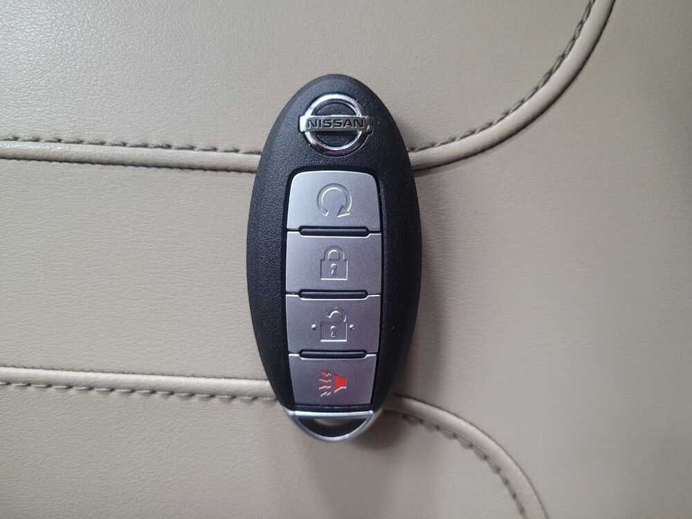 2017 Nissan Rogue in Morrow, GA 30260 - 18107851 32