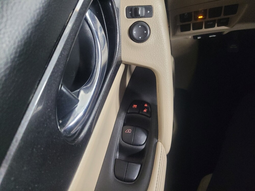 2017 Nissan Rogue in Morrow, GA 30260 - 18107851 27