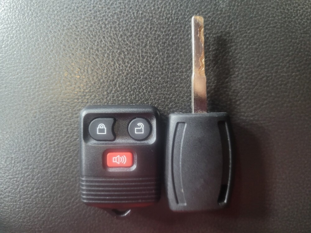 2016 Ford Escape in Athens, GA 30606 - 18107853 32