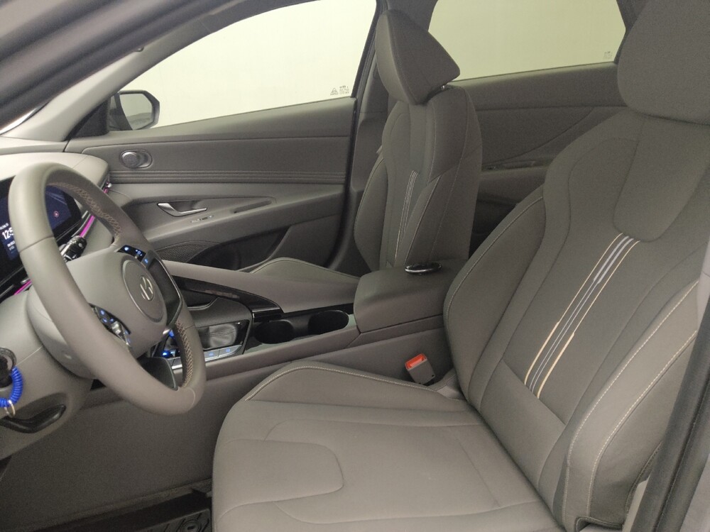 2025 Hyundai Elantra in Conyers, GA 30094 - 18107858 17