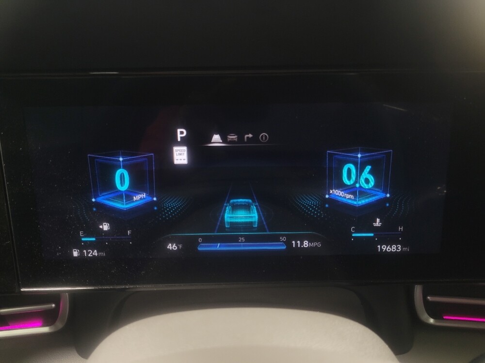 2025 Hyundai Elantra in Conyers, GA 30094 - 18107858 23