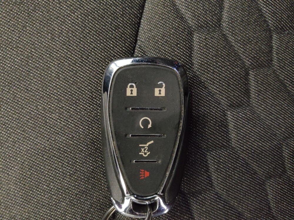 2020 Chevrolet Equinox in Macon, GA 31210 - 18107875 32