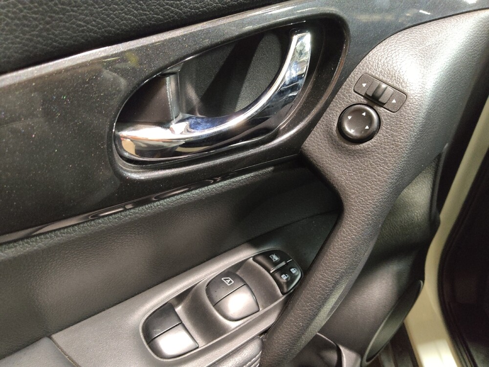 2018 Nissan Rogue in Fort Worth, TX 76116 - 18107880 27