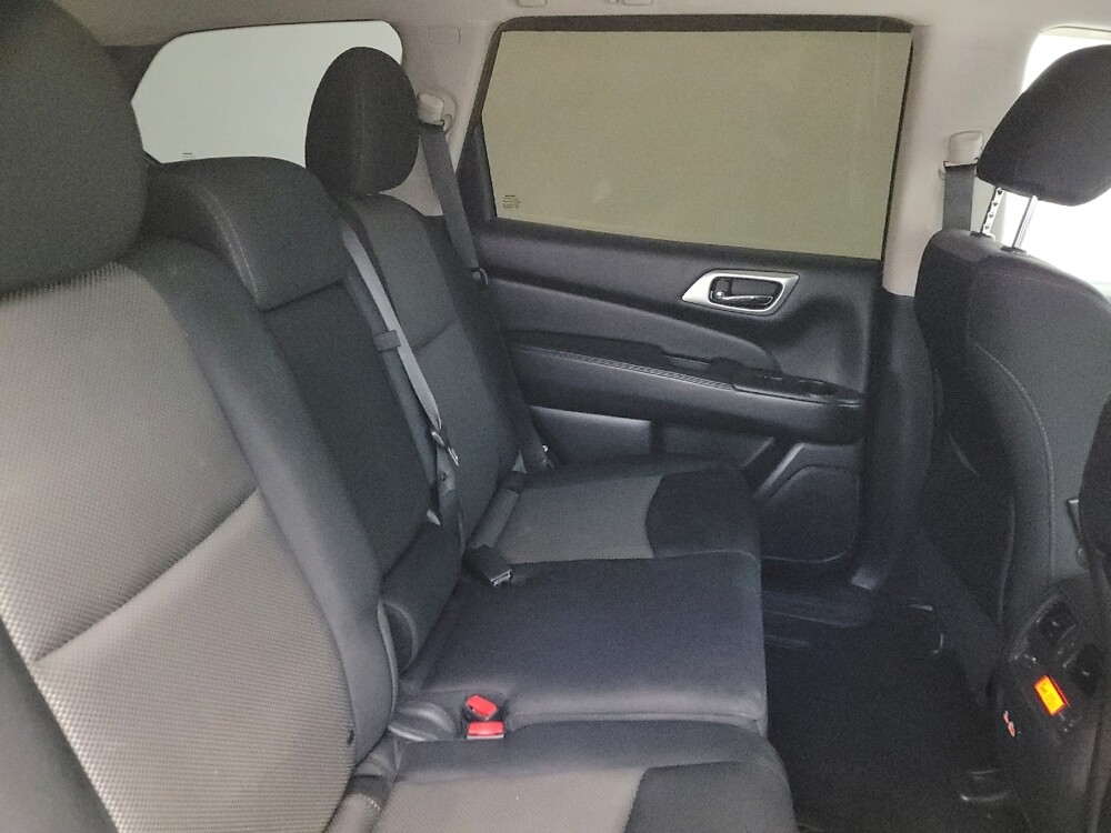 2019 Nissan Pathfinder in Mesa, AZ 85210 - 18107882 19