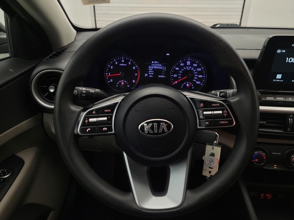 2021 Kia Forte in Glendale, AZ 85301 - 18107885 22
