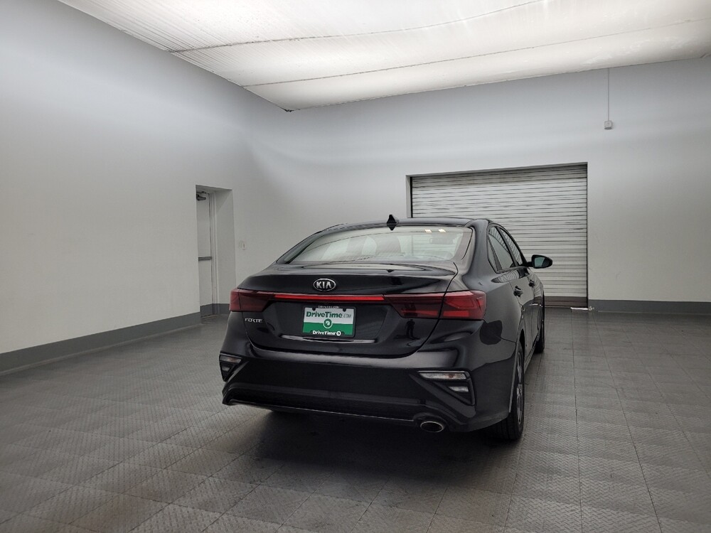 2021 Kia Forte in Glendale, AZ 85301 - 18107885 7