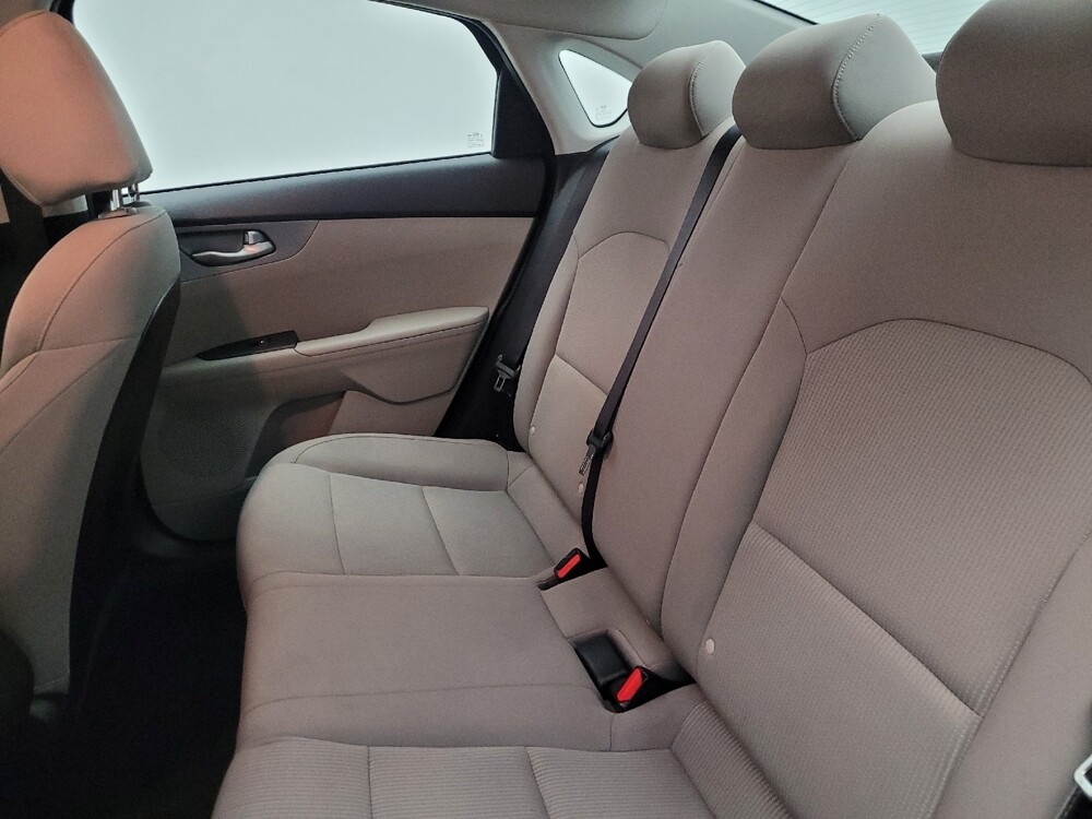 2021 Kia Forte in Glendale, AZ 85301 - 18107885 18