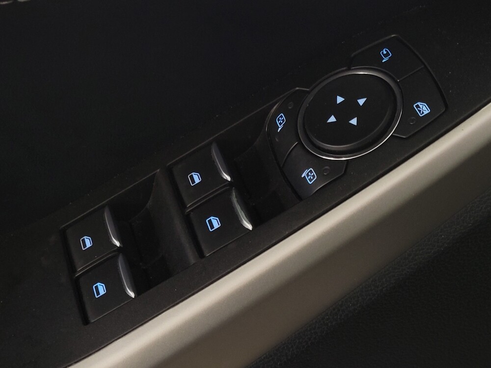 2021 Ford Explorer in Tallahassee, FL 32304 - 18107890 27