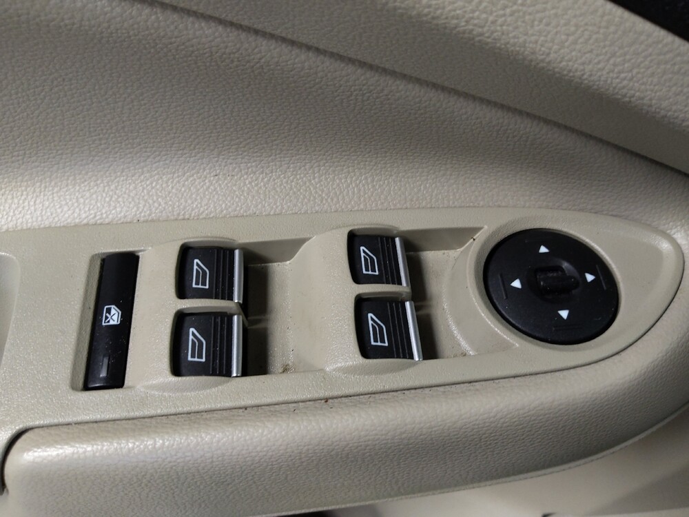 2019 Ford Escape in Tampa, FL 33612 - 18107897 27