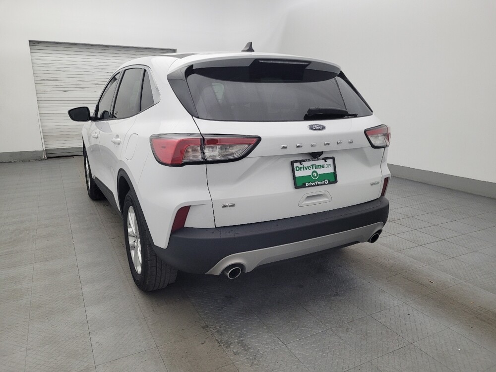 2020 Ford Escape in Fort Myers, FL 33907 - 18107898 6