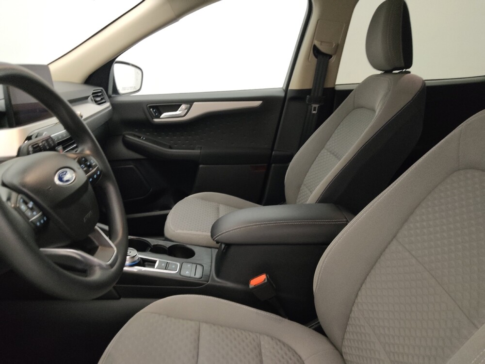 2020 Ford Escape in Fort Myers, FL 33907 - 18107901 17