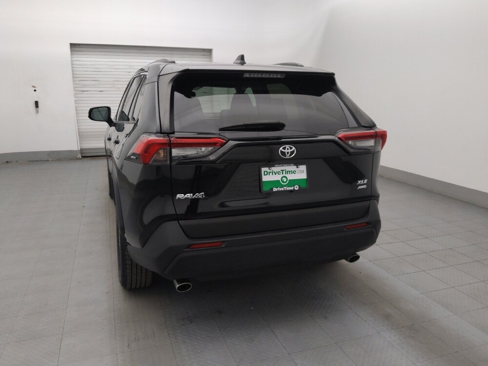 2019 Toyota RAV4 in Tampa, FL 33619 - 18107905 6