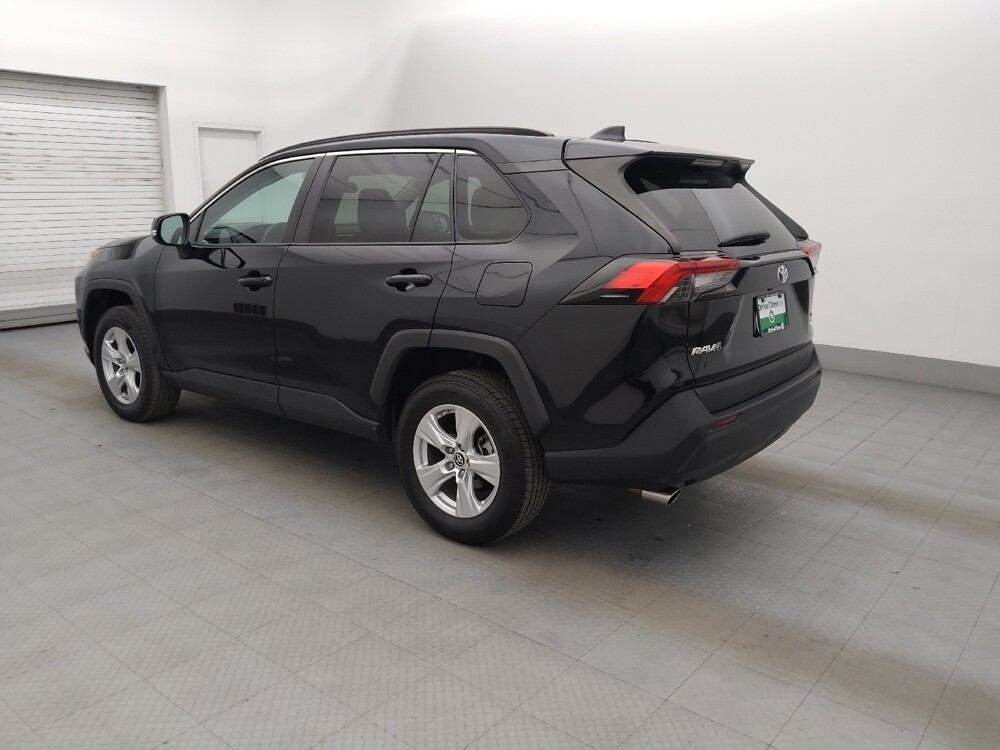 2019 Toyota RAV4 in Tampa, FL 33619 - 18107905 3