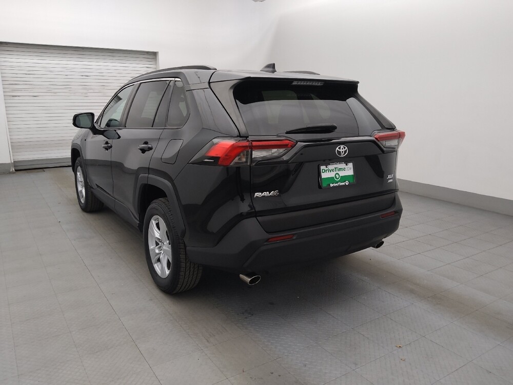 2019 Toyota RAV4 in Tampa, FL 33619 - 18107905 5