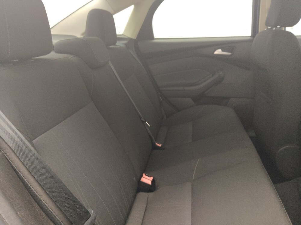 2015 Ford Focus in Orlando, FL 32808 - 18107912 19