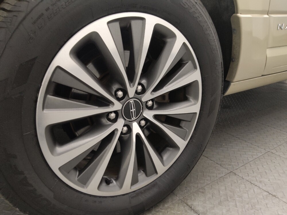 2017 Lincoln Navigator in Orlando, FL 32808 - 18107913 31