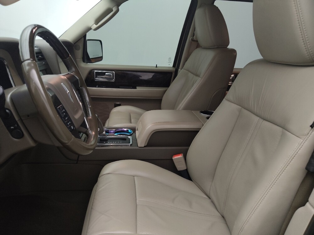 2017 Lincoln Navigator in Orlando, FL 32808 - 18107913 17