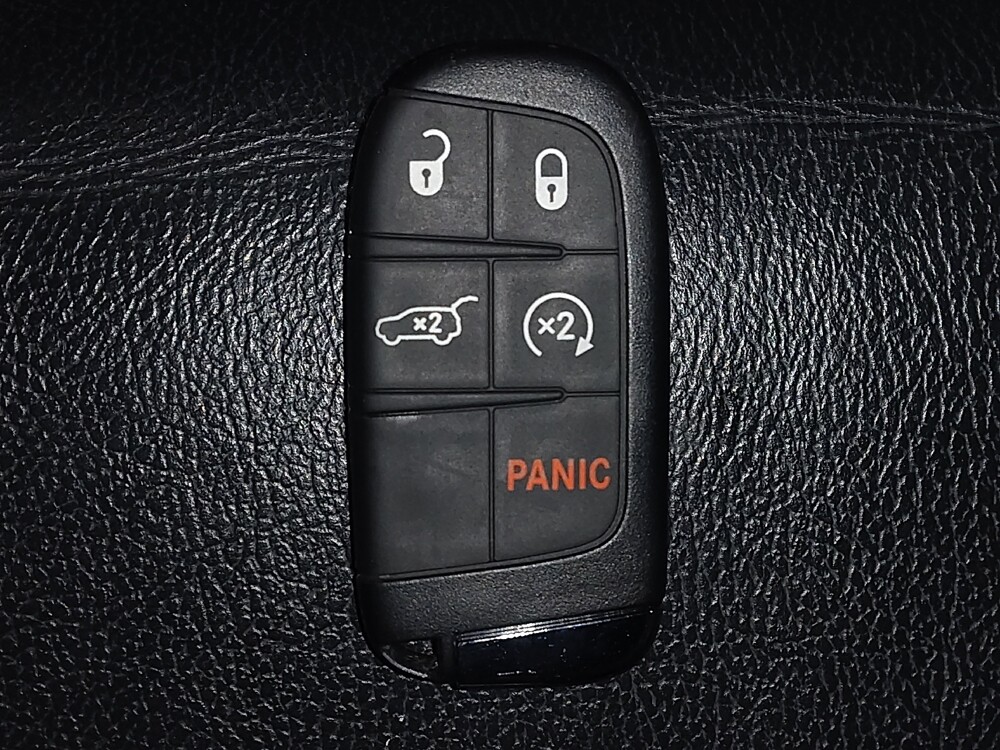 2018 Jeep Compass in Jacksonville, FL 32210 - 18107922 32