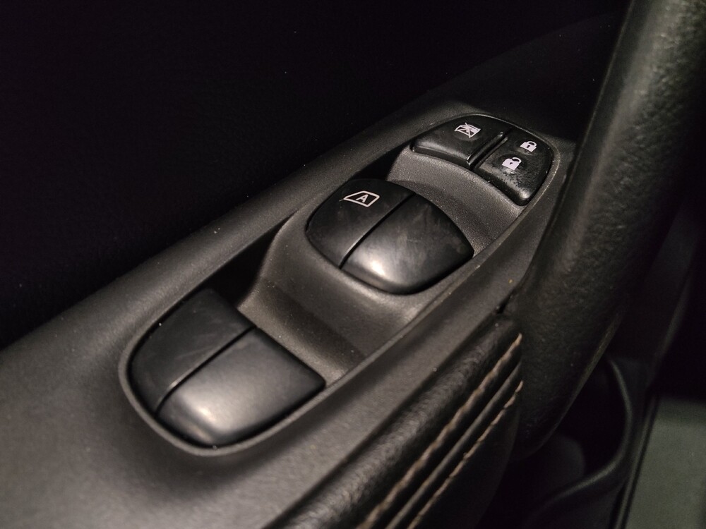 2018 Nissan Rogue in Jacksonville, FL 32210 - 18107926 27