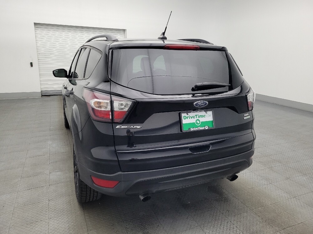 2018 Ford Escape in Jacksonville, FL 32210 - 18107931 6