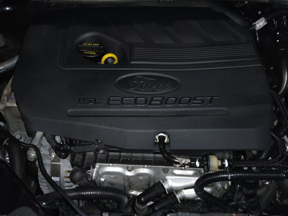 2018 Ford Escape in Jacksonville, FL 32210 - 18107931 30