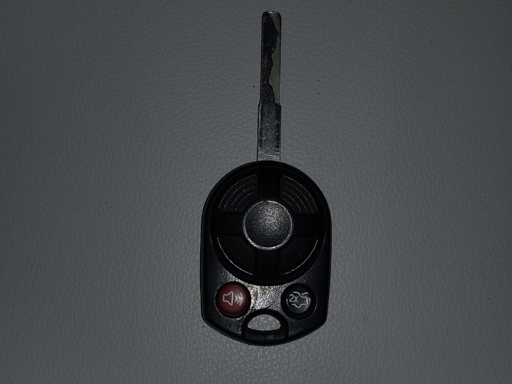 2018 Ford Escape in Jacksonville, FL 32210 - 18107931 32