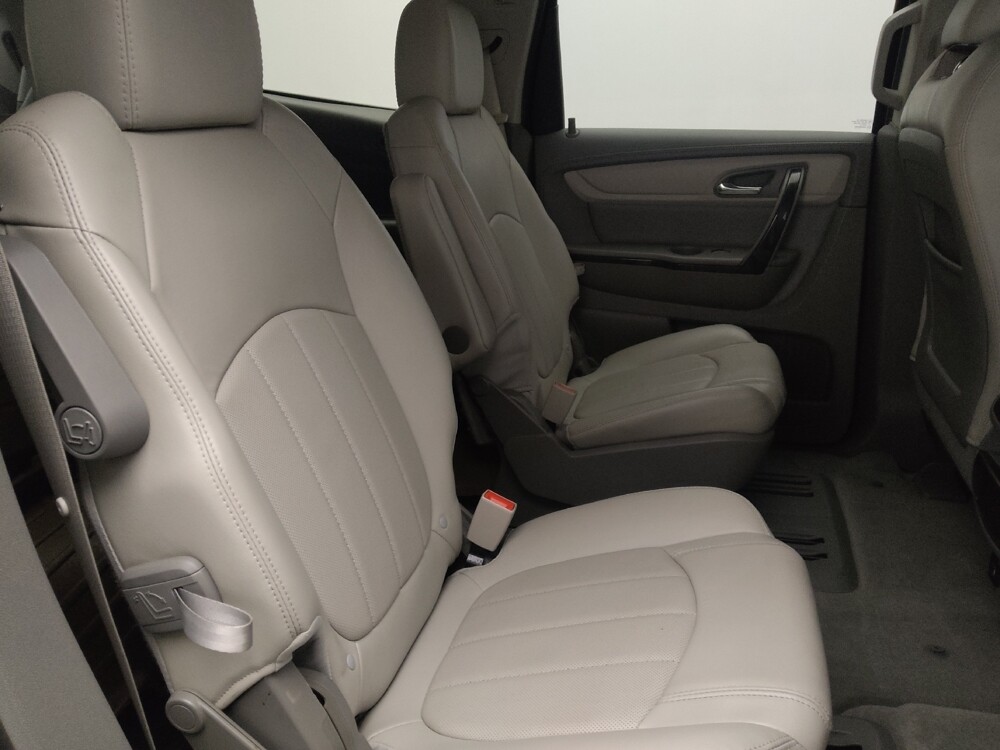 2017 Chevrolet Traverse in Jacksonville, FL 32210 - 18107935 19