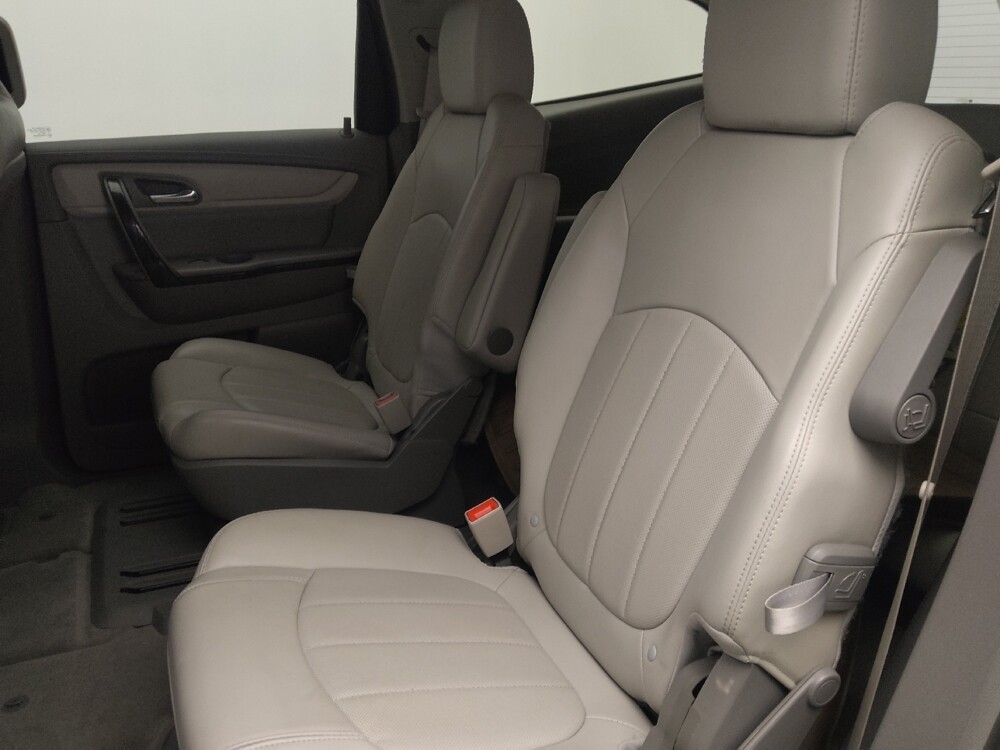 2017 Chevrolet Traverse in Jacksonville, FL 32210 - 18107935 18