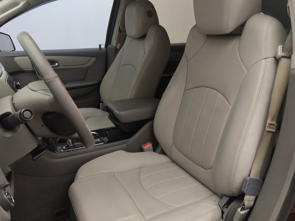 2017 Chevrolet Traverse in Jacksonville, FL 32210 - 18107935 17