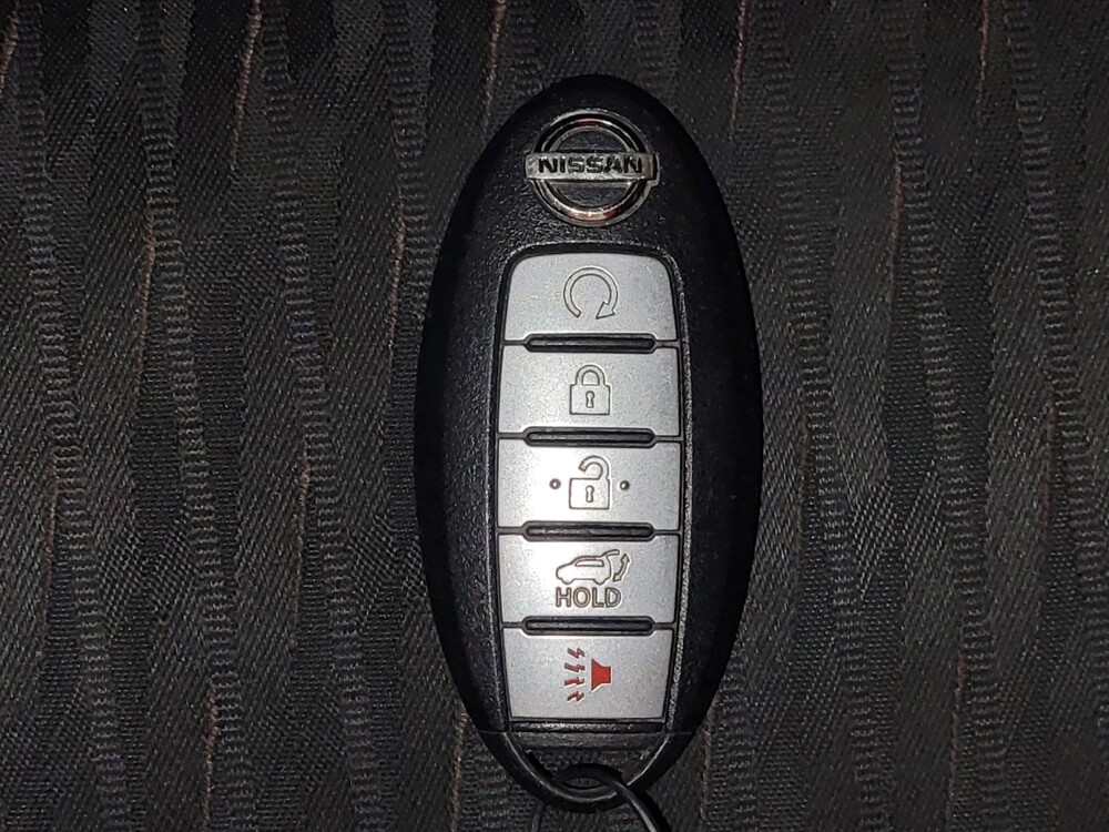 2018 Nissan Rogue in Salem, VA 24153 - 18107937 32