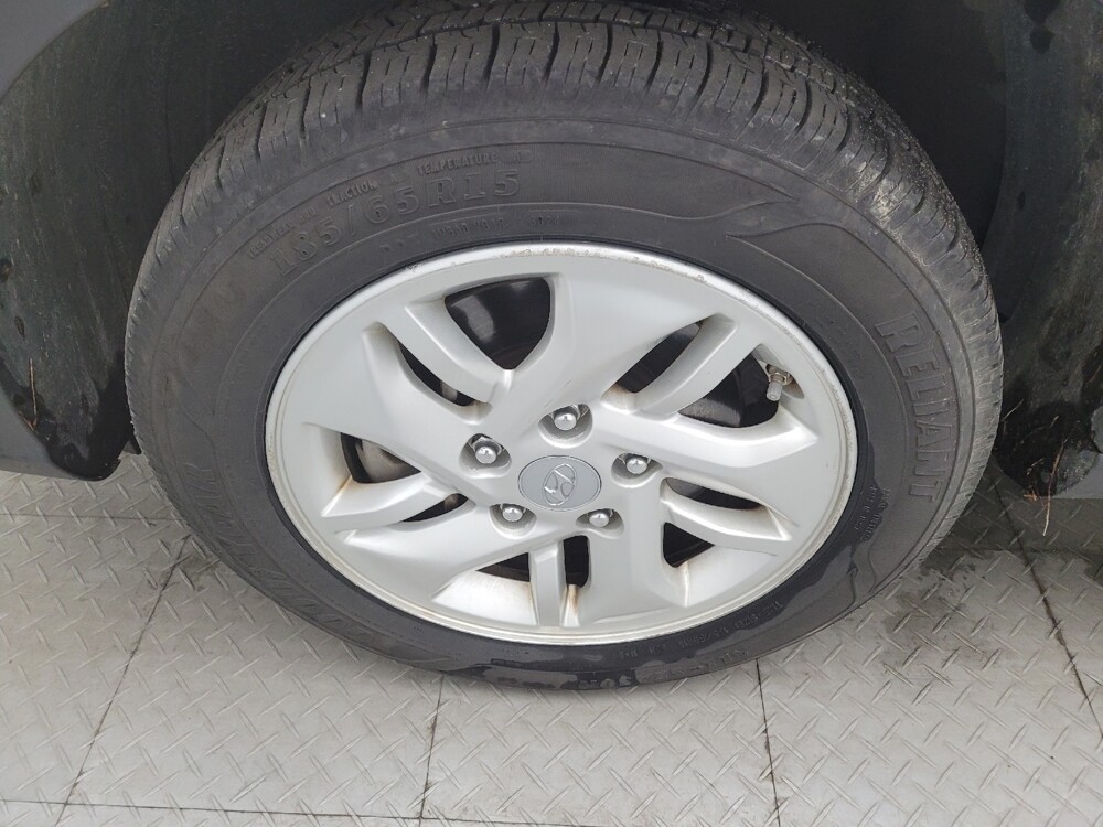 2021 Hyundai Venue in Raleigh, NC 27604 - 18107946 31