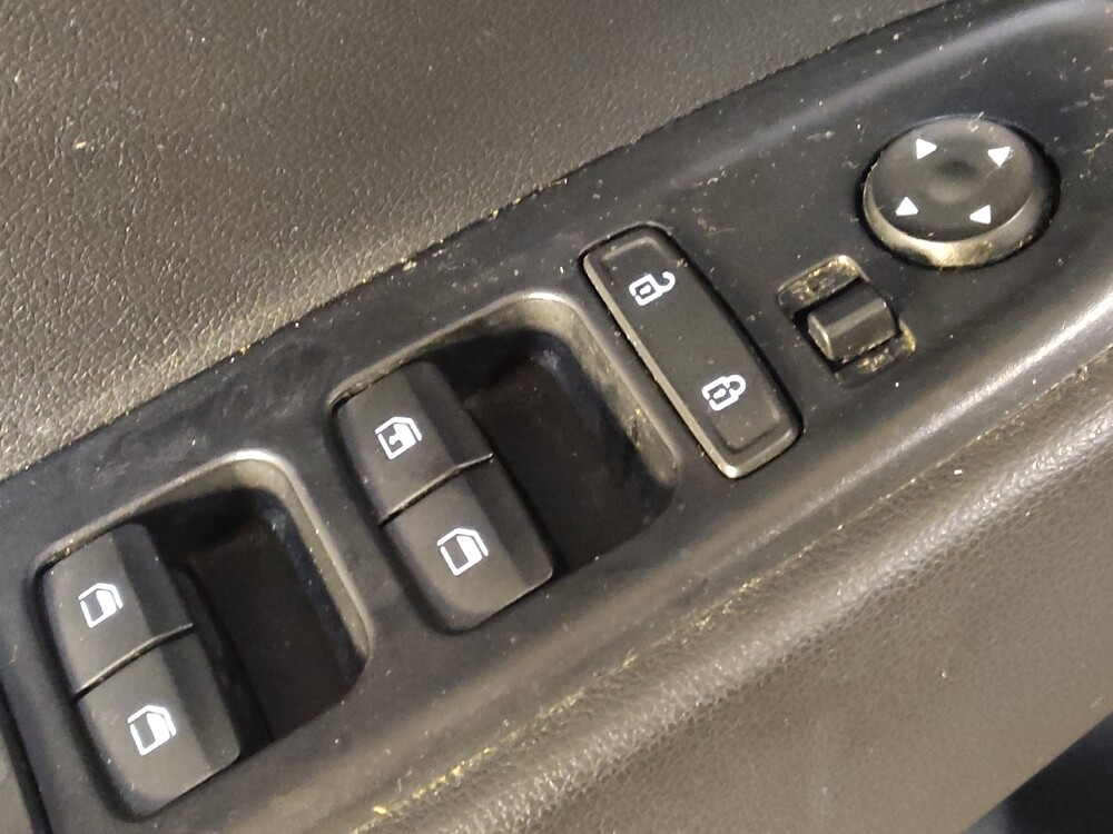 2021 Hyundai Venue in Raleigh, NC 27604 - 18107946 27