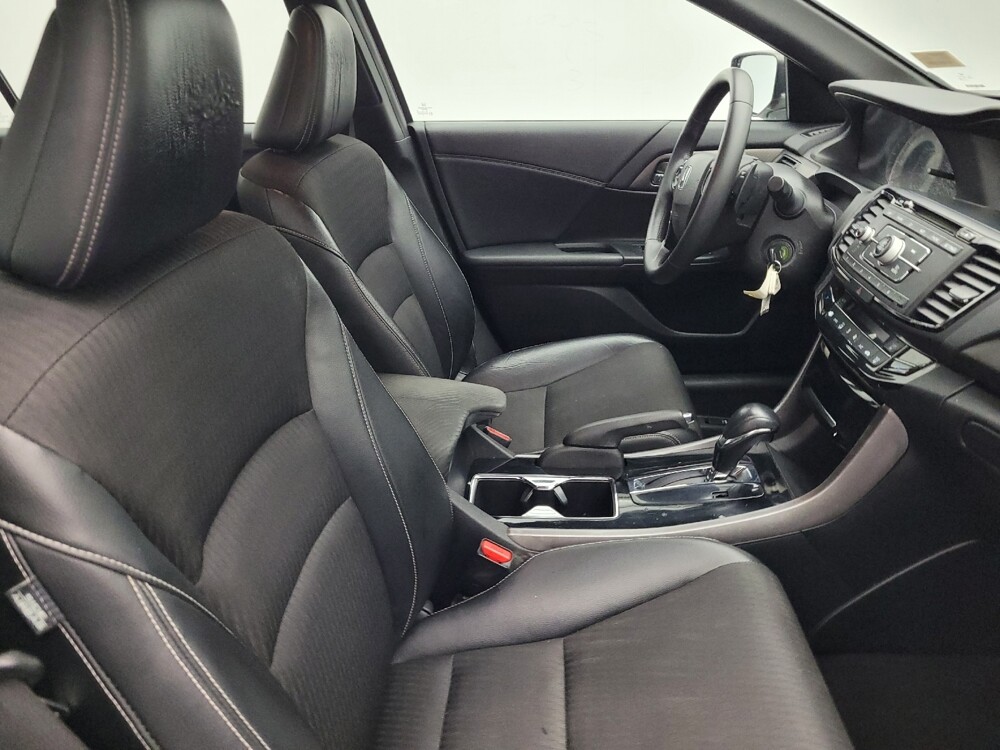 2016 Honda Accord in Greenville, NC 27834 - 18107956 21